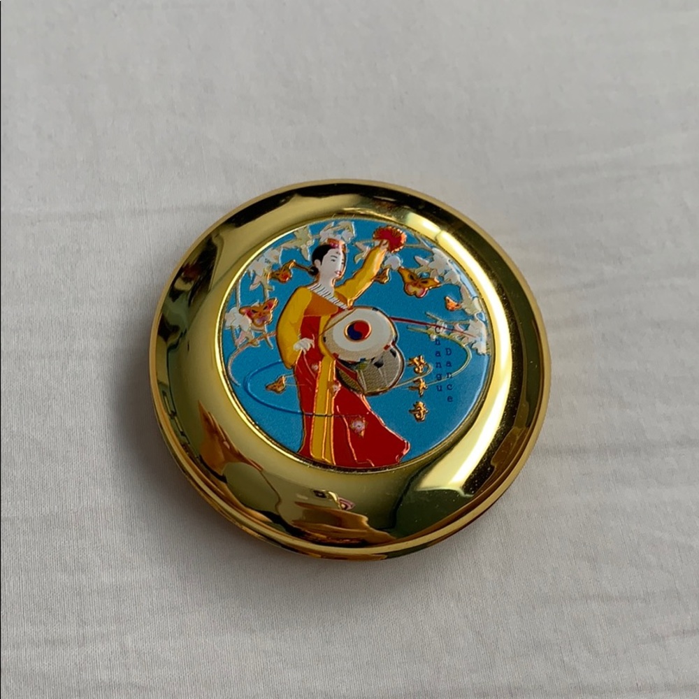 Compact mirror!